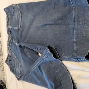 VENEZIA Denim Cropped Jeans.